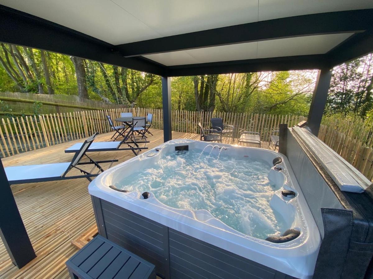 Апартаменты Domaine Du Gros Chene - Terrasses Avec Jacuzzis Privatifs Ablon Экстерьер фото